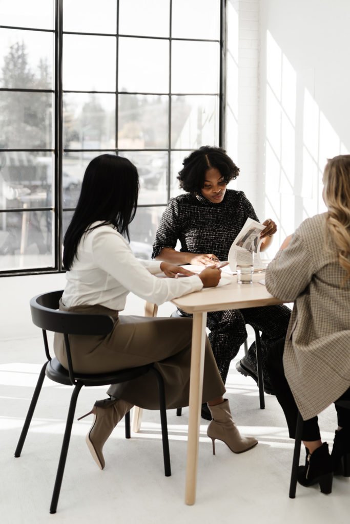 women working together on their SEO